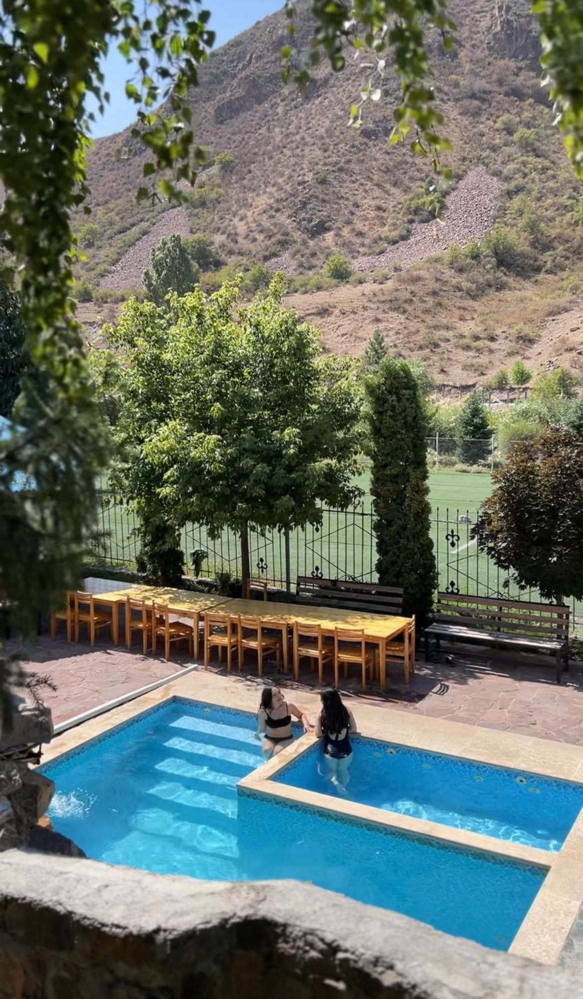 Kara-Bulak Mountain View Hot Spring Resort מראה חיצוני תמונה
