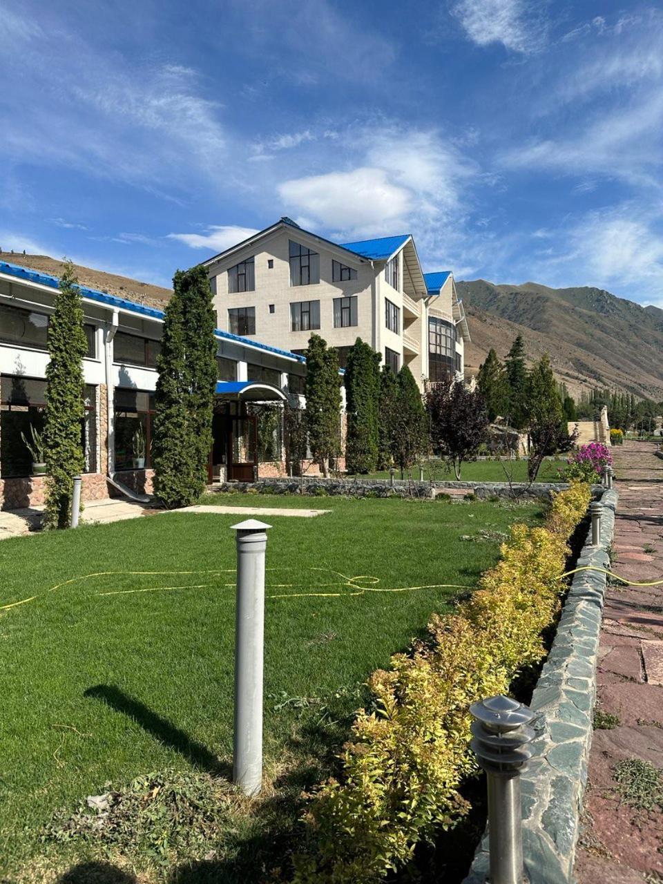 Kara-Bulak Mountain View Hot Spring Resort מראה חיצוני תמונה
