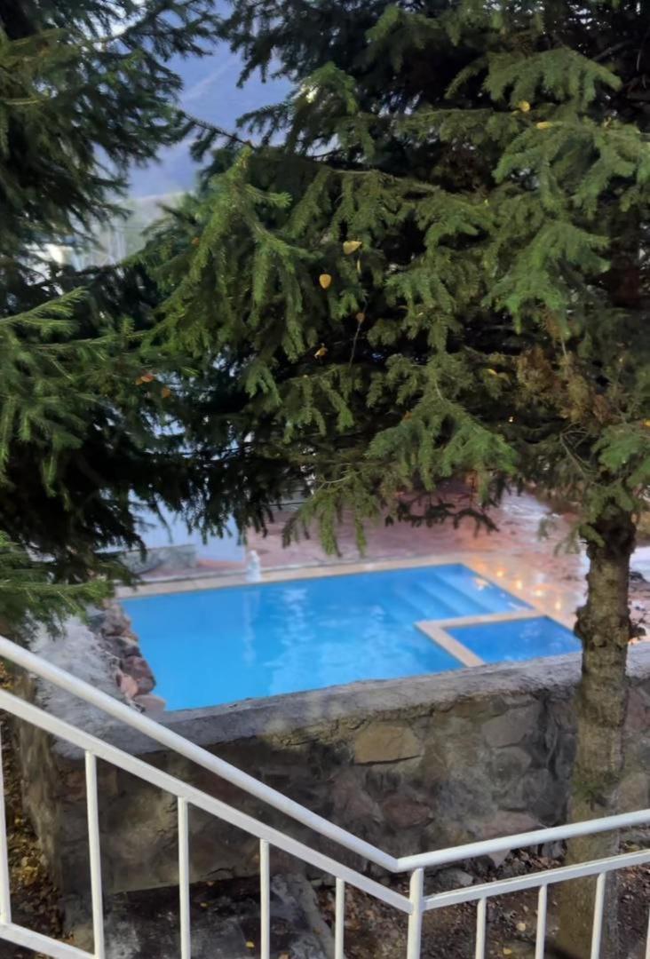 Kara-Bulak Mountain View Hot Spring Resort מראה חיצוני תמונה